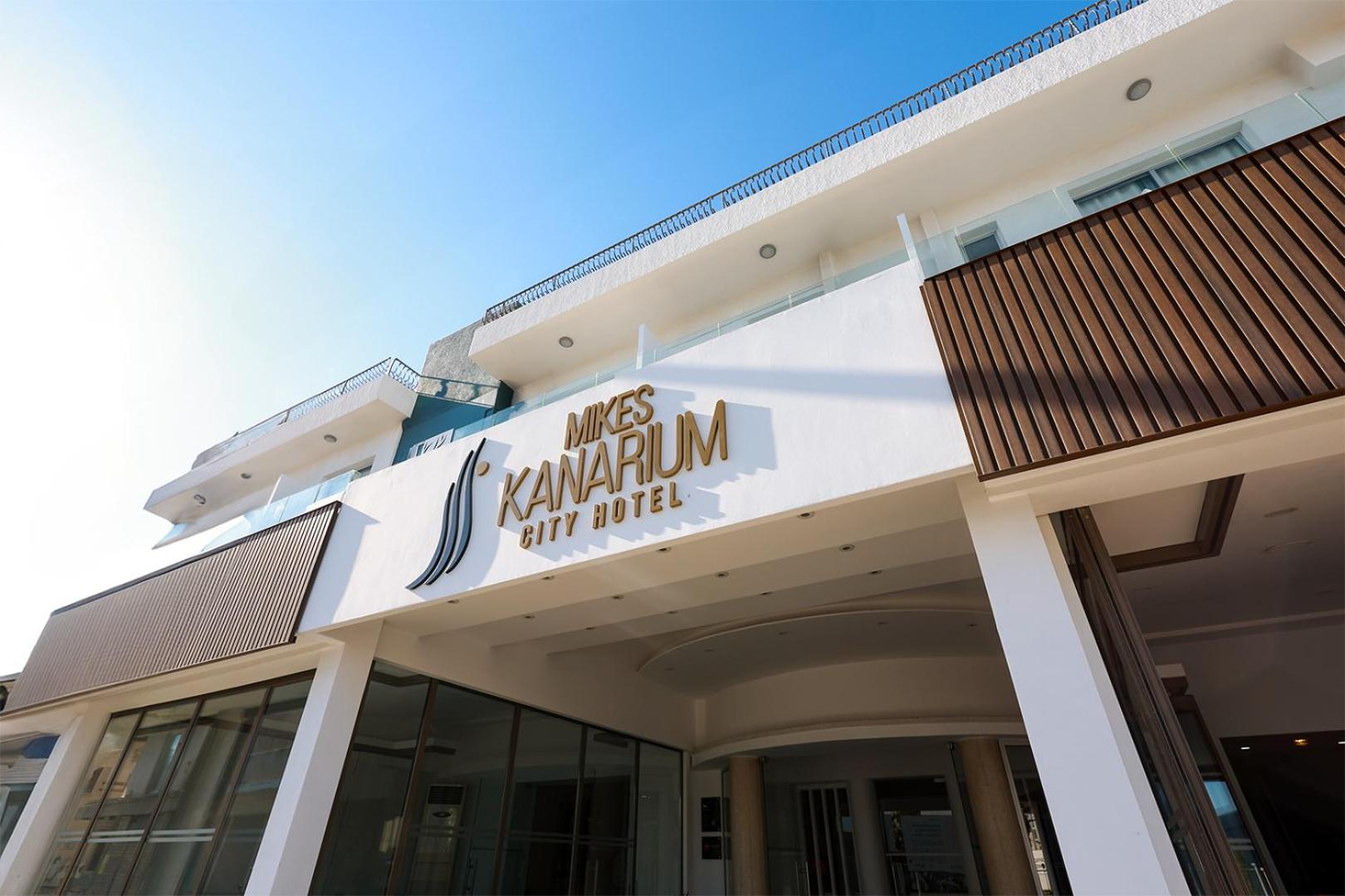 Mikes Kanarium City Hotel Larnaca Exterior foto